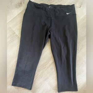 Nike Dri-FIT Black Legging Capris
